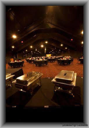 Kewadin St. Ignace Hotel Evergreen Shores 외부 사진
